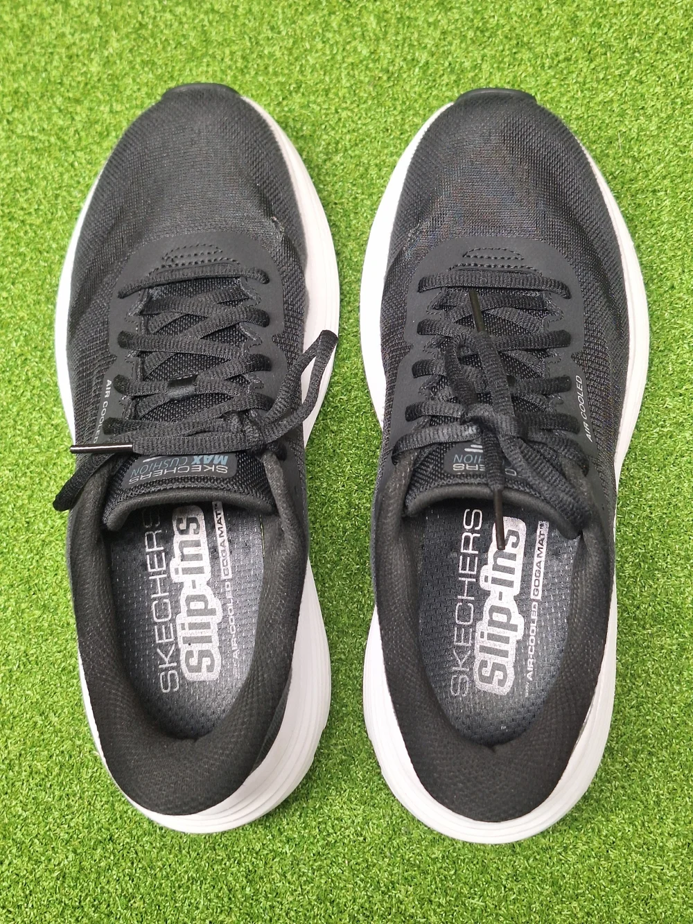 Skechers Max Cushioning Endeavour Womens Size 9 Black Running Shoes Sneakers
